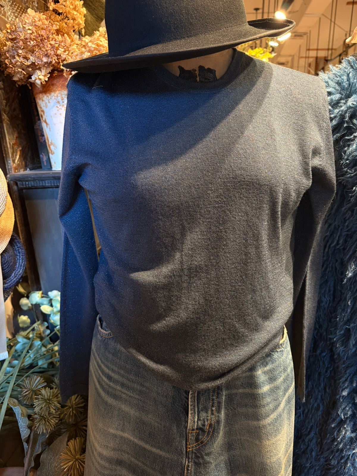 Long Sleeve Crewneck Knit Top