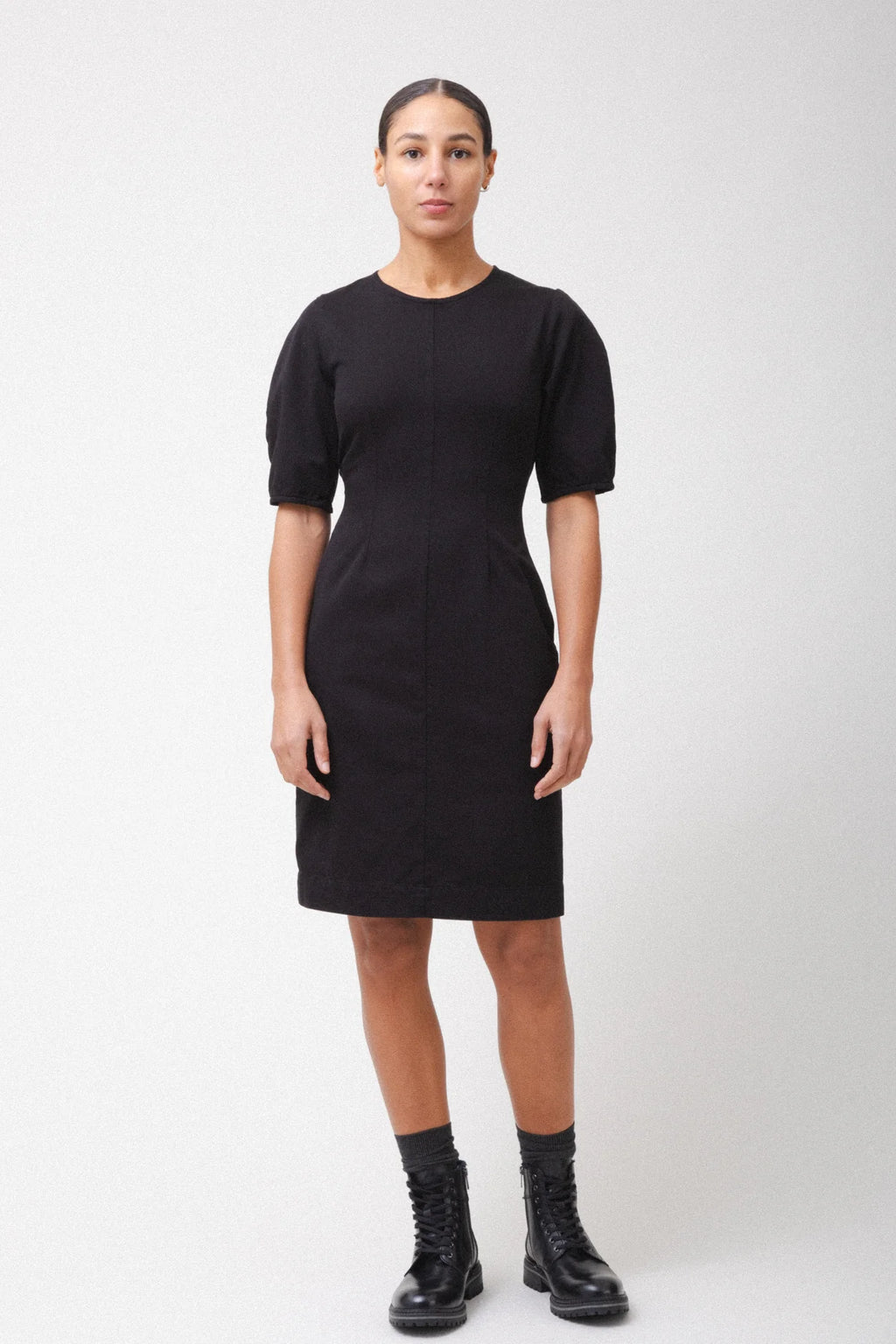 Arc Dress in Black