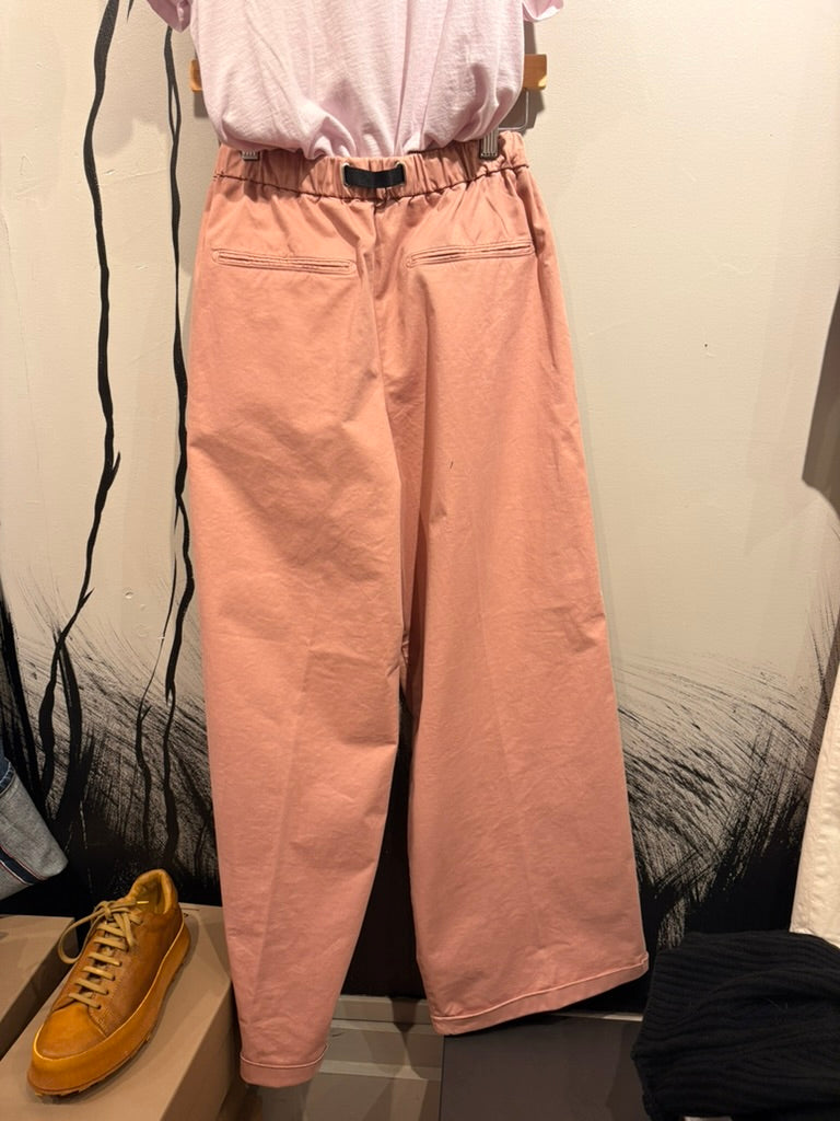 Belted Elastic Waist Cropped Wide Leg Pant in Rose