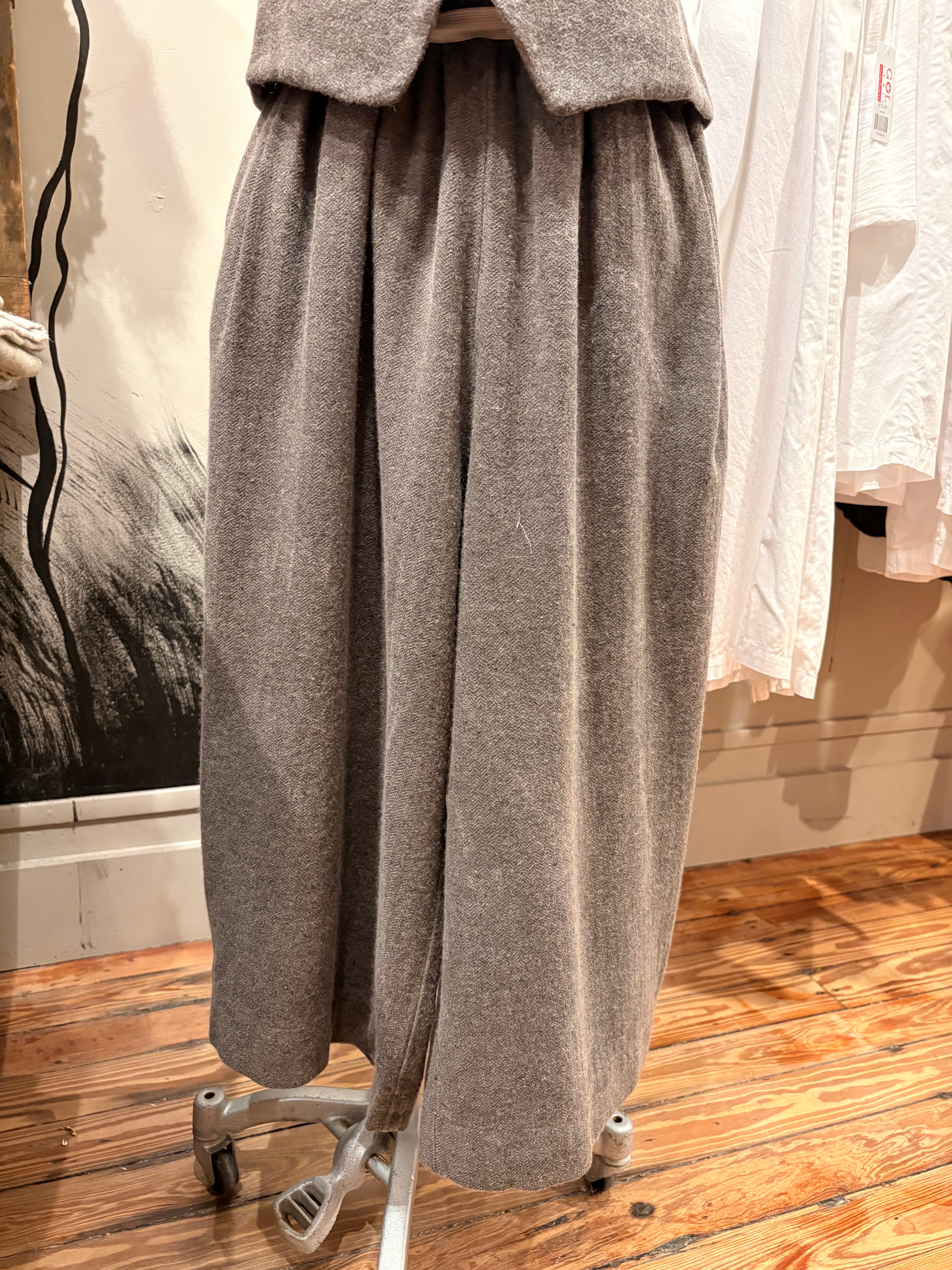 Wool-Silk Blend Wide-Leg Pants with Side Pockets