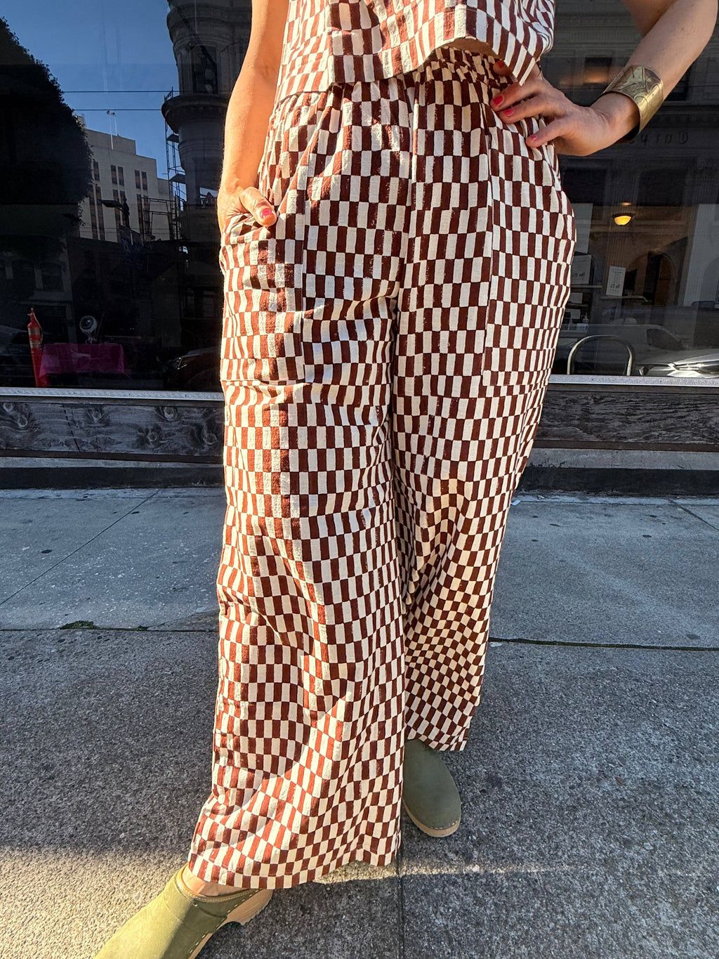 Omar Petit Rectangle Brown