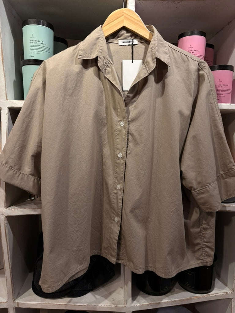 Popover Shirt in Wet Sand