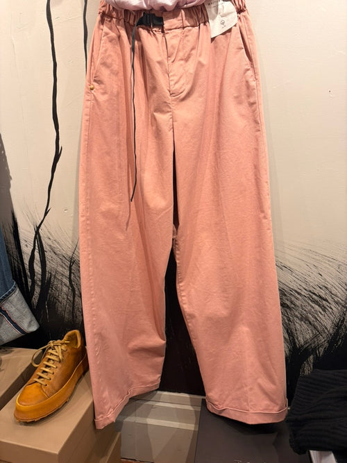 Belted Elastic Waist Cropped Wide Leg Pant in Rose
