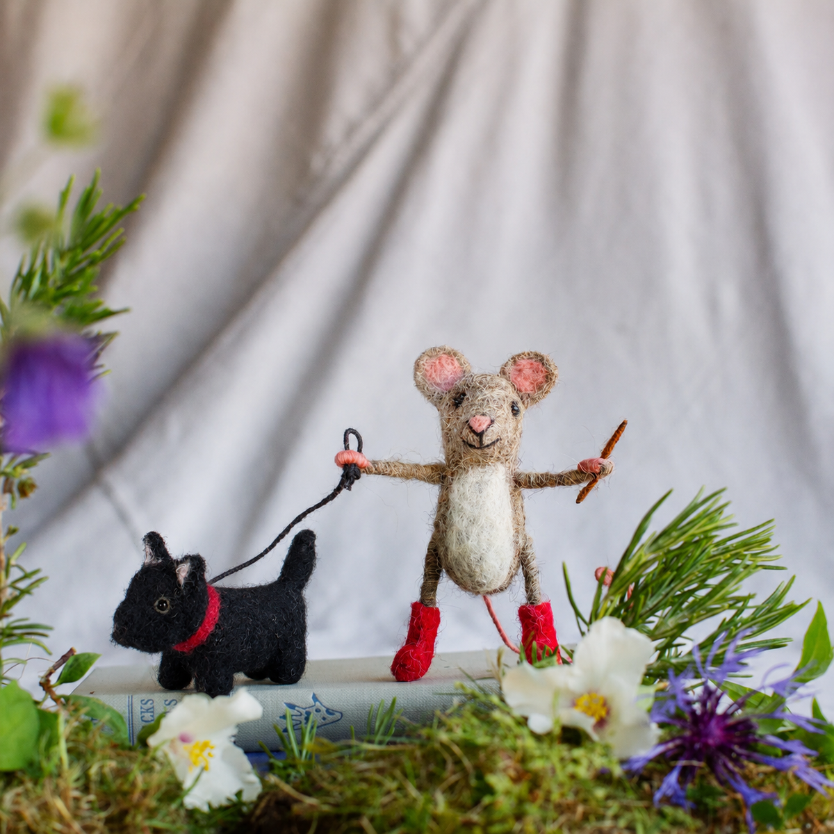 Dog Walker Mouse