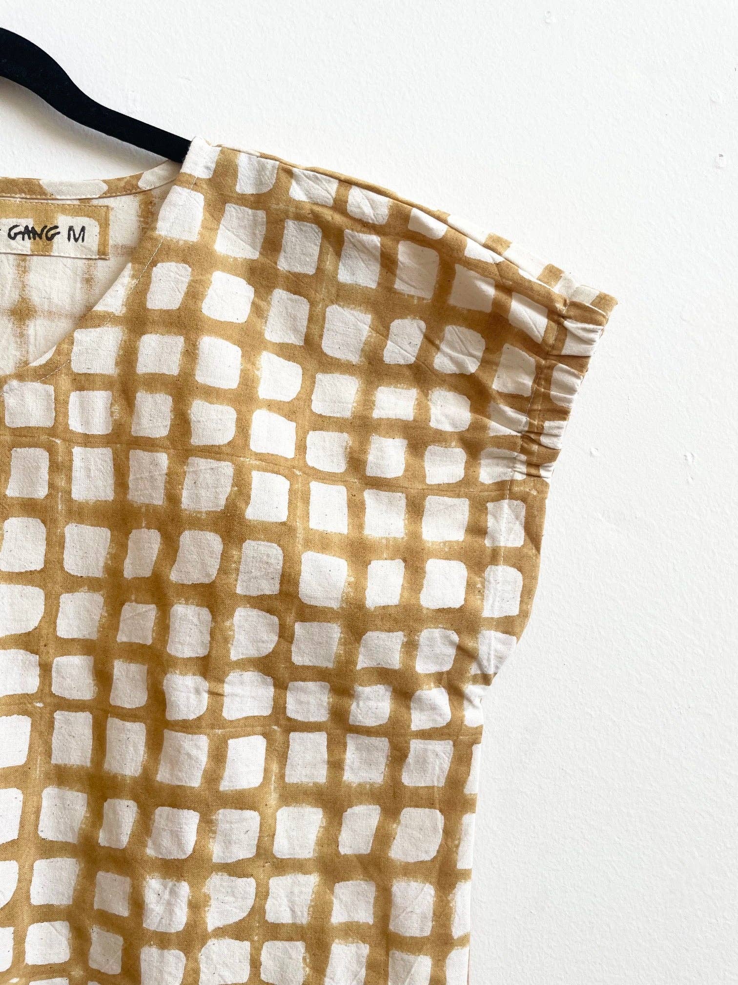 Zélia Top Camel Grid
